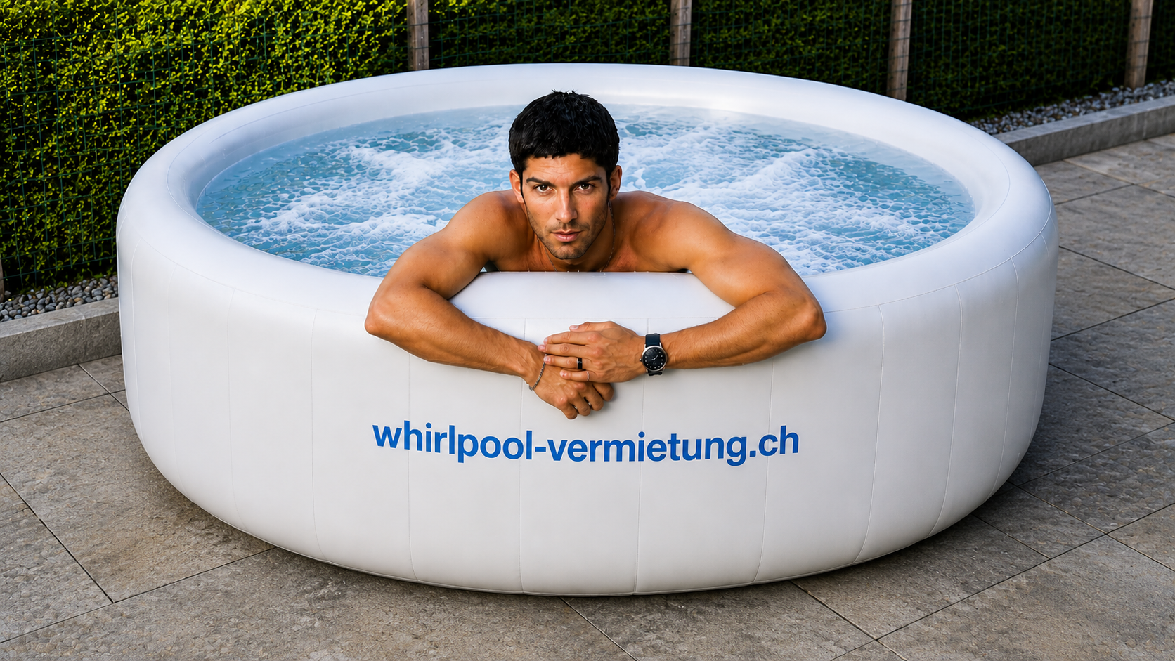 Mister Schweiz 2008 Stefan Weiler in unserem Whirlpool!